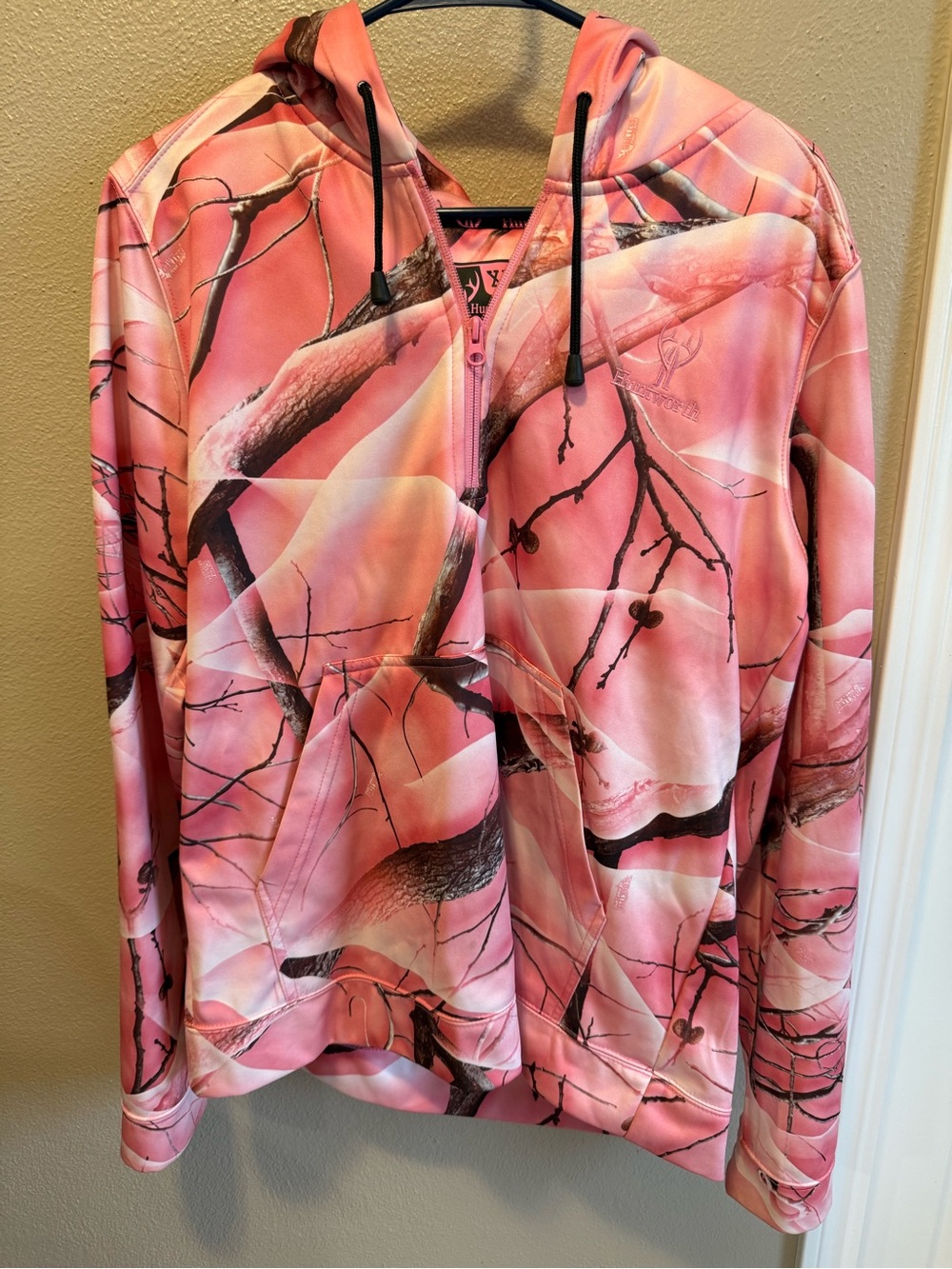 Huntworth Women's Pink Camo Half-Zip Hooded Pullover XL